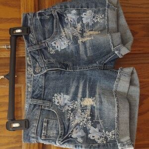 Vanilla Star Denim Jean shorts, size 9. Rhinestones on front and back,no stains